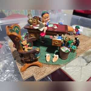 NEW 2001 Hallmark Studio Limited Edition Santa's Desk Keepsake Collector's Club